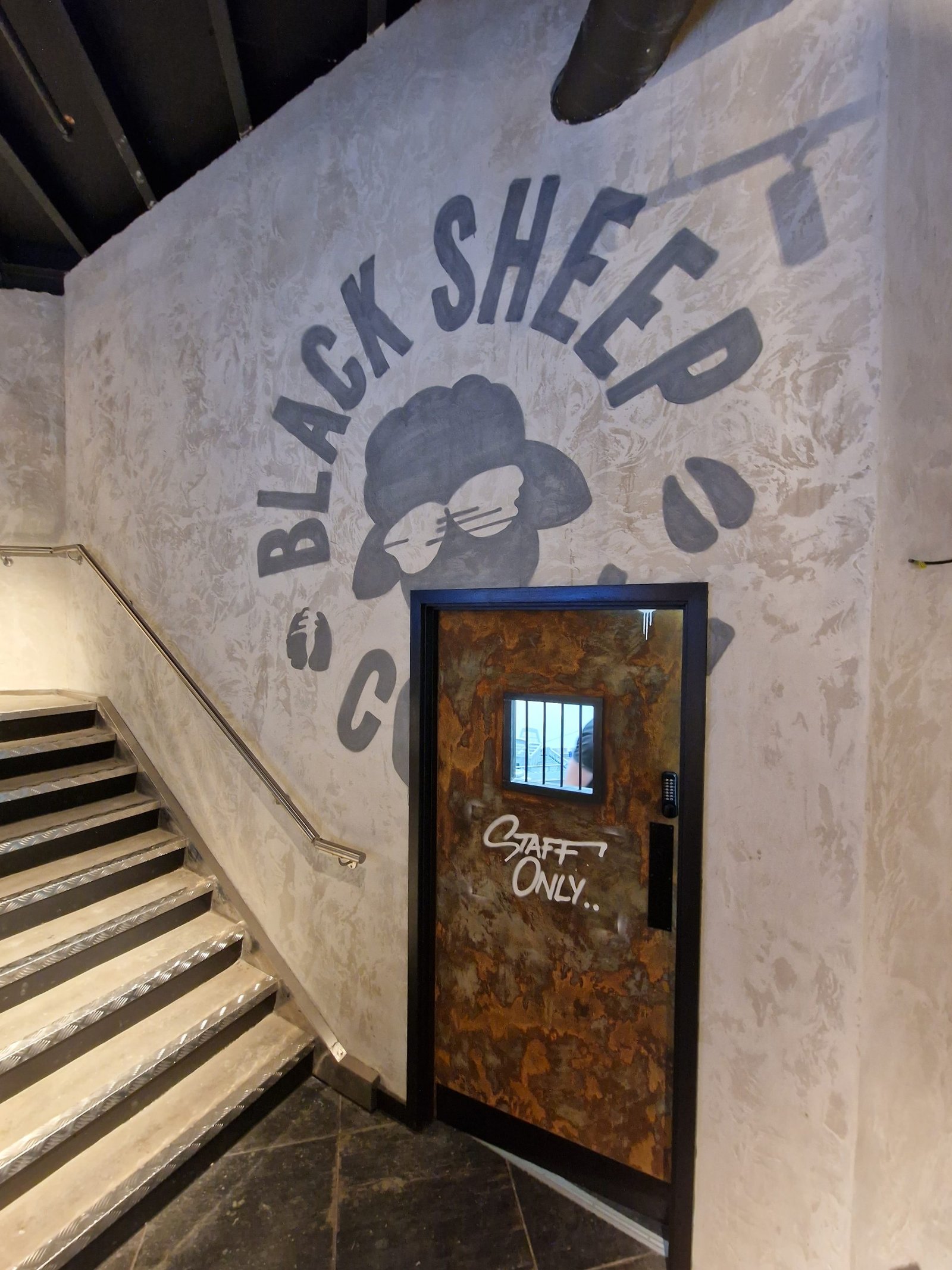 business logo finishes